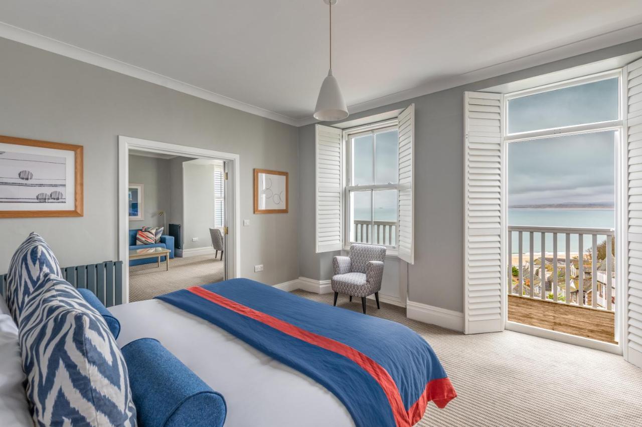 Hotel Harbour &
