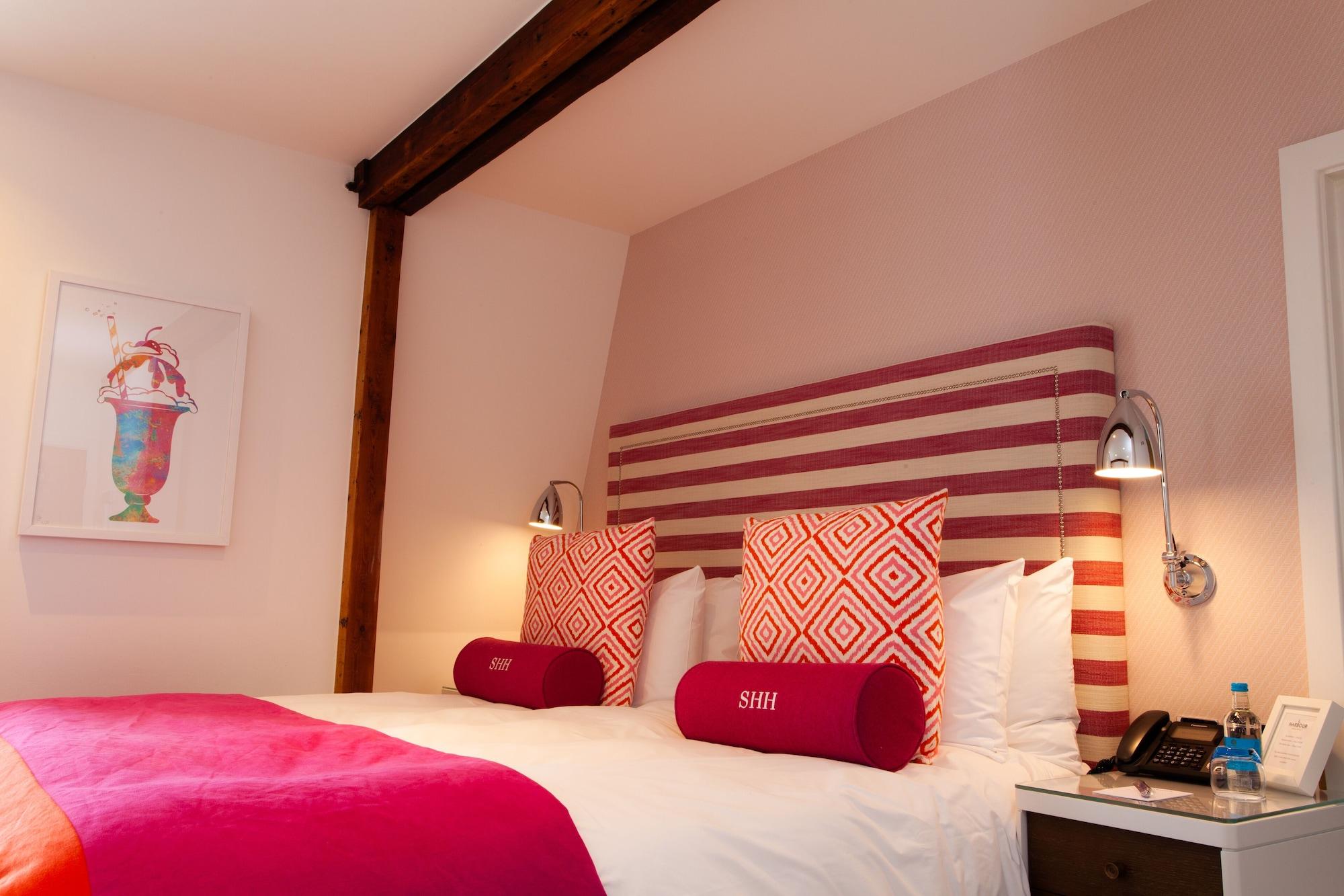 Harbour & 4* St Ives