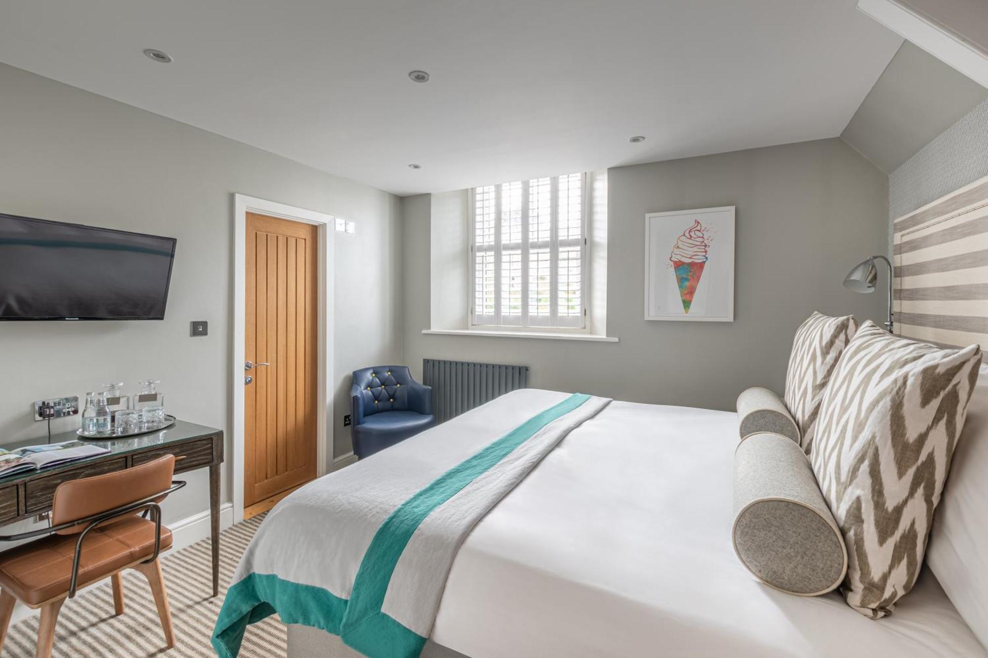 Harbour & 4* St Ives